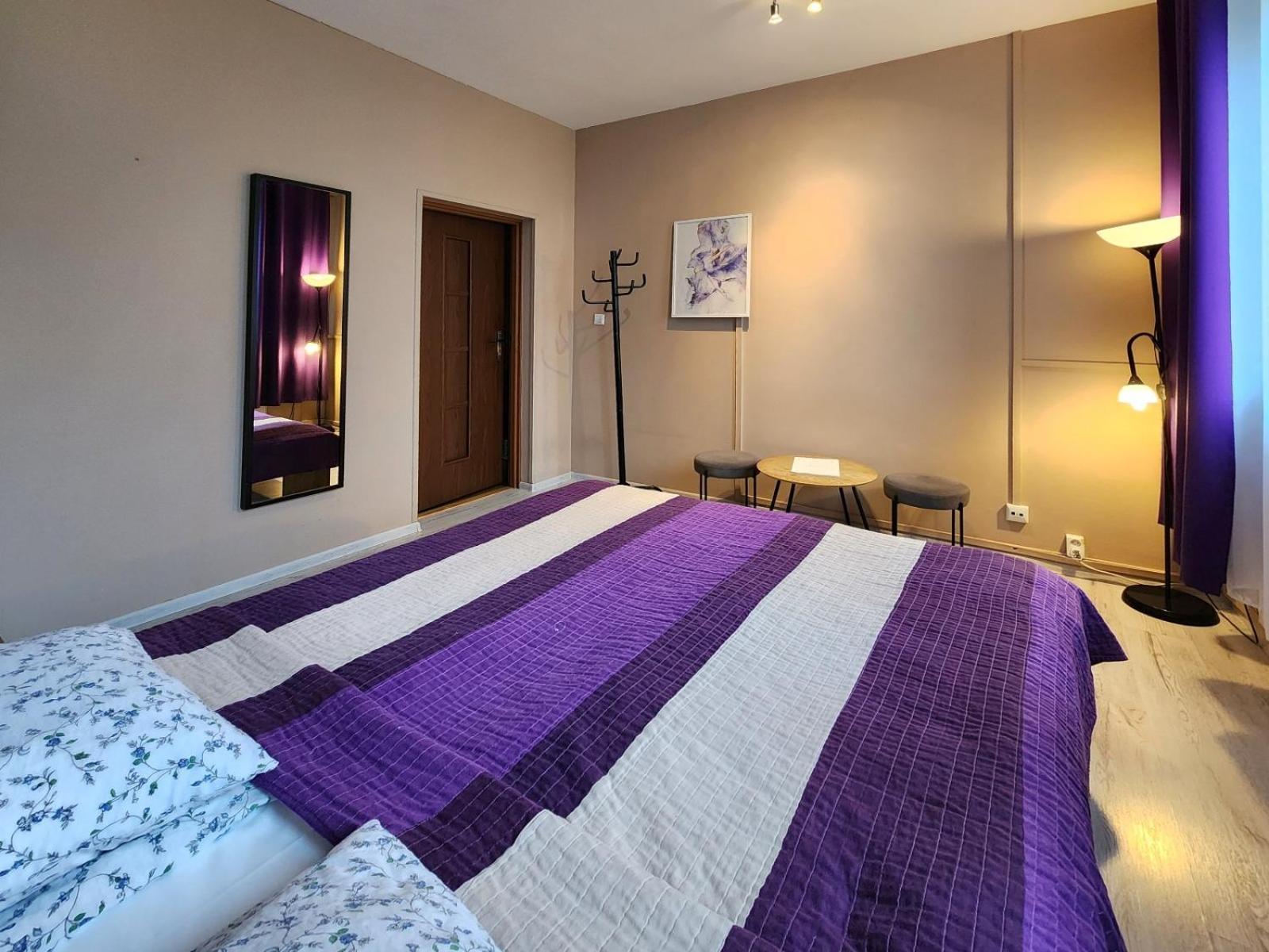Hostel Zamosc - Pokoje Goscinne - Bezplatny Parking 外观 照片
