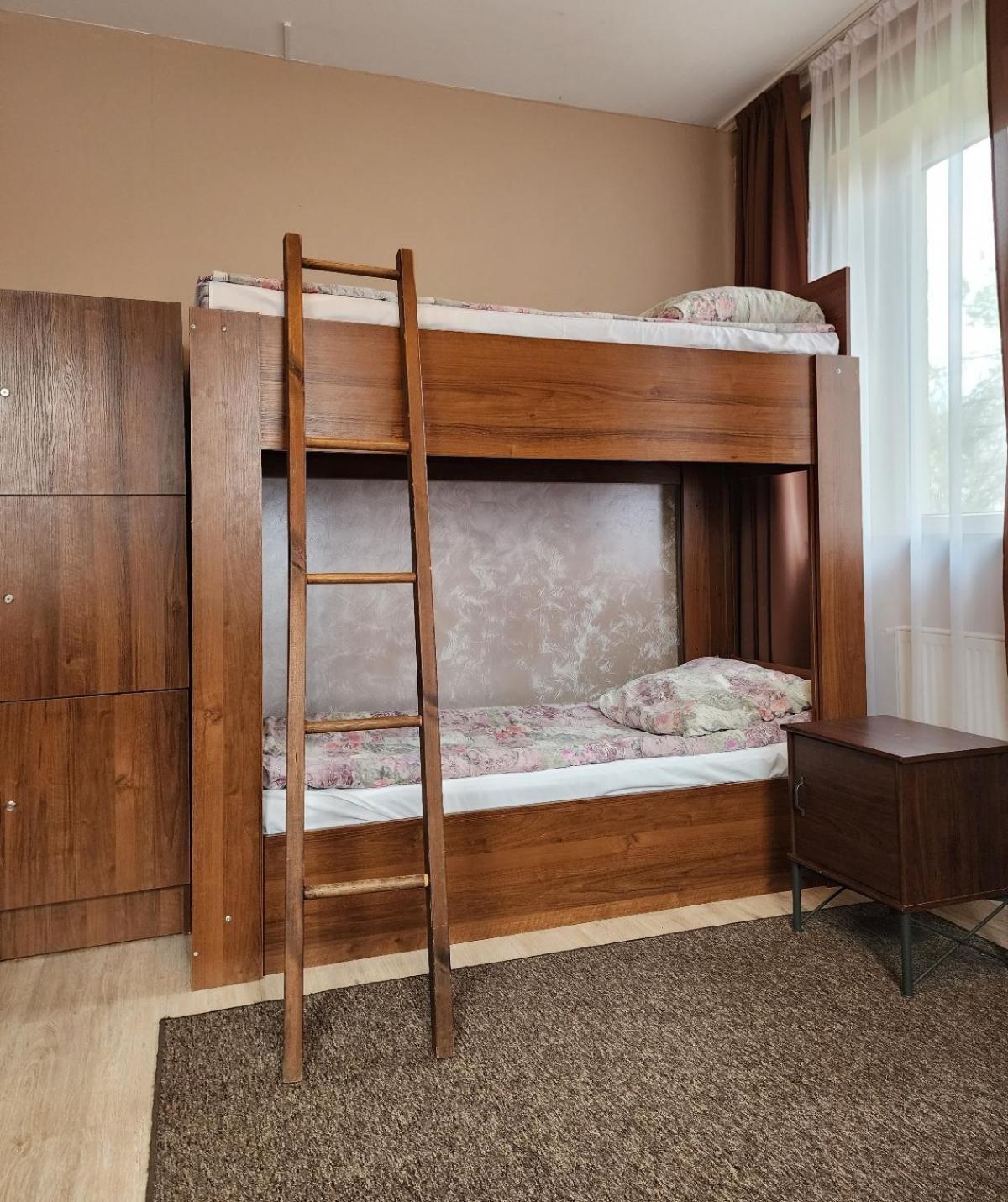 Hostel Zamosc - Pokoje Goscinne - Bezplatny Parking 外观 照片