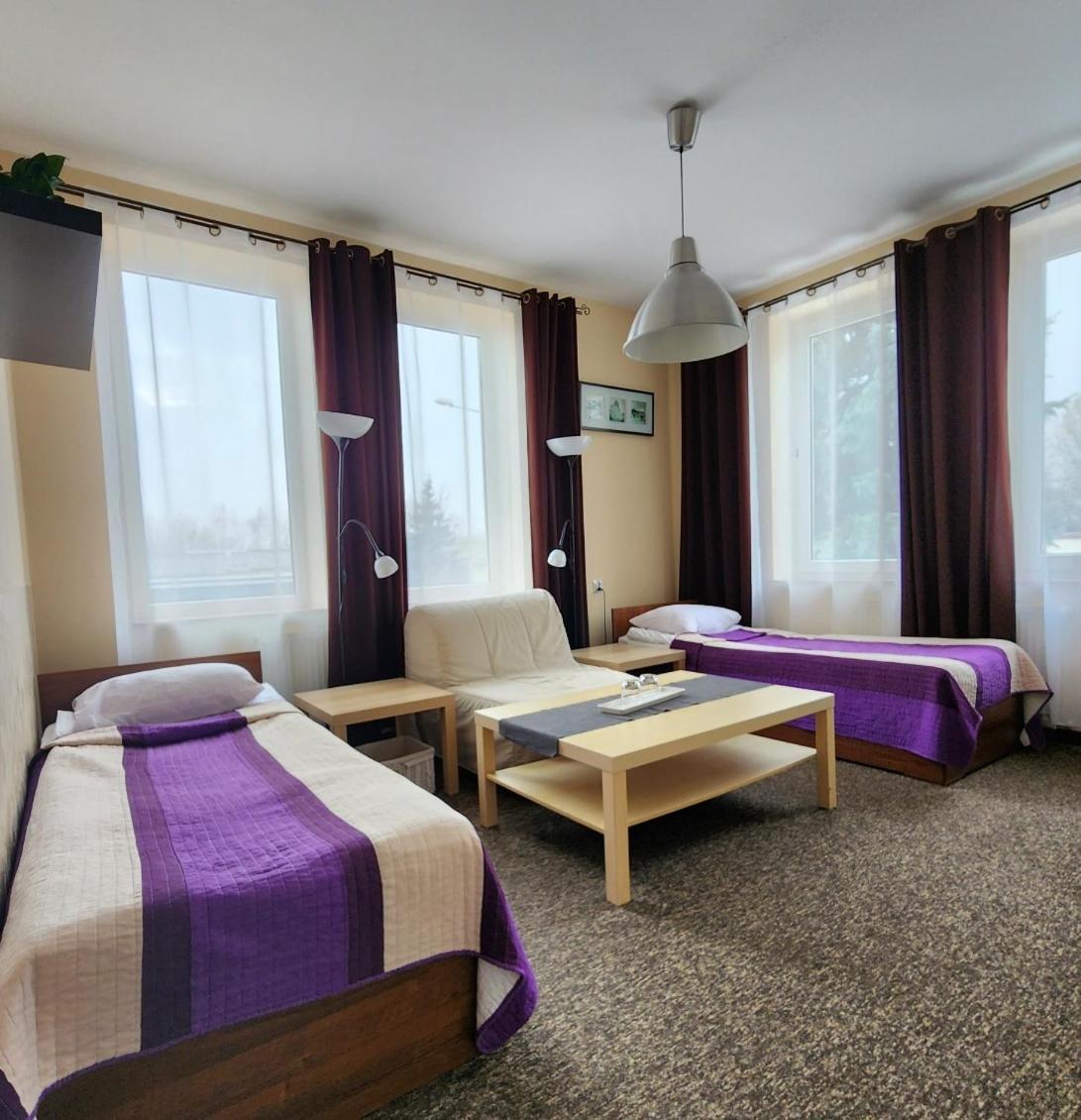 Hostel Zamosc - Pokoje Goscinne - Bezplatny Parking 外观 照片