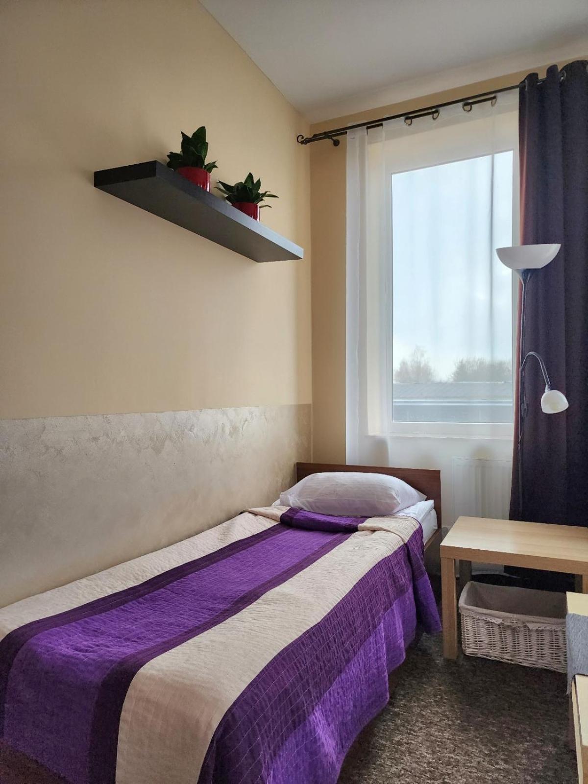 Hostel Zamosc - Pokoje Goscinne - Bezplatny Parking 外观 照片